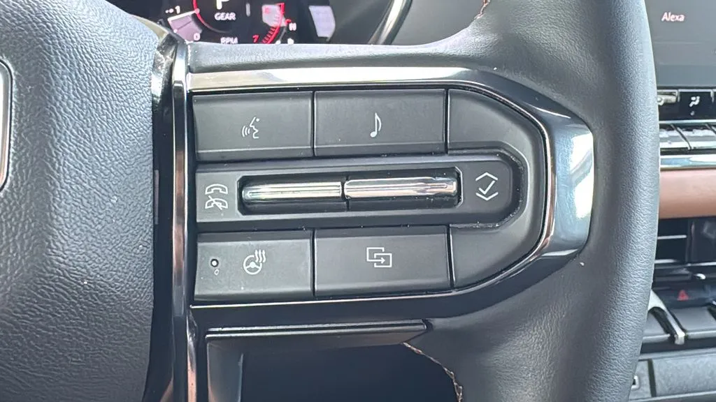 GMC Canyon photo 14