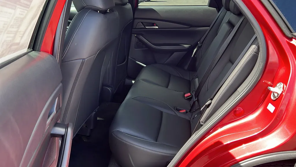 Mazda CX-30 photo 10