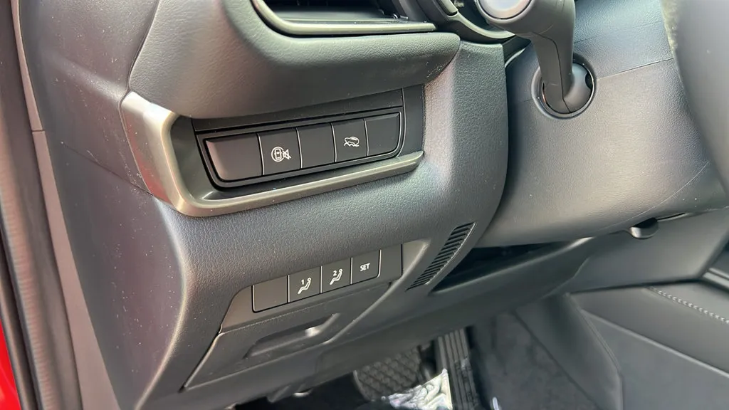 Mazda CX-30 photo 13