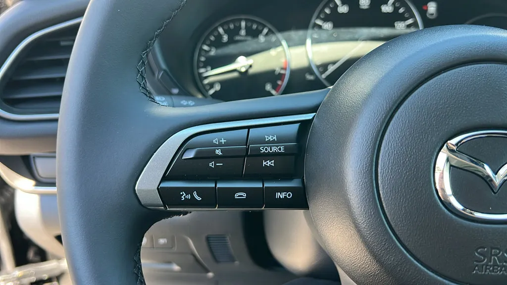 Mazda CX-30 photo 20