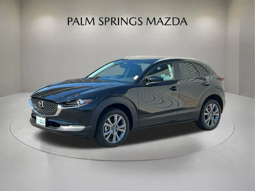 Mazda CX-30 photo 2