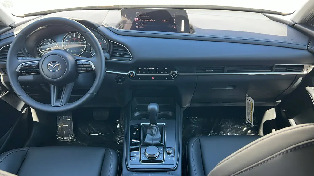 Mazda CX-30 photo 8
