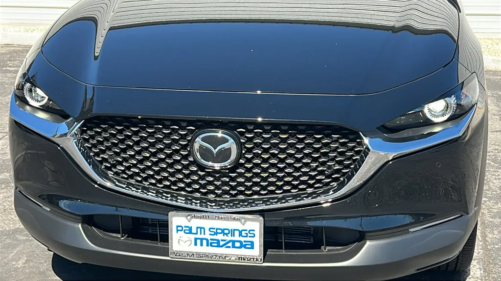 Mazda CX-30 photo 3