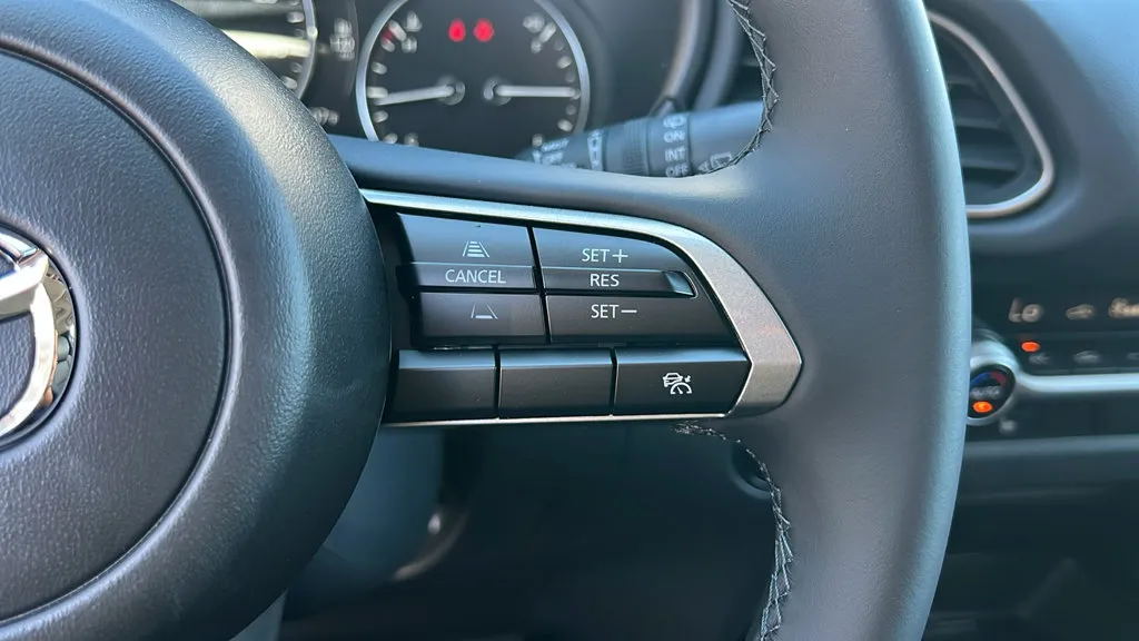 Mazda CX-30 photo 19