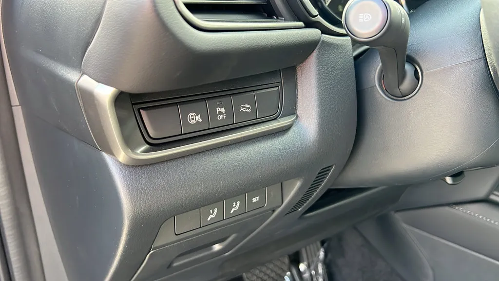 Mazda CX-30 photo 15