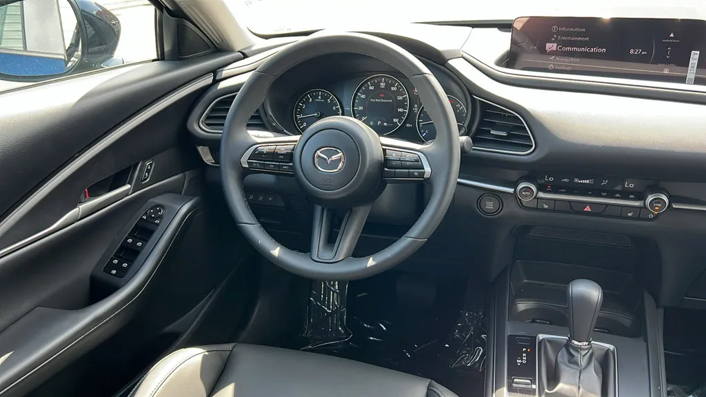 Mazda CX-30 photo 10
