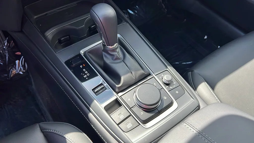Mazda CX-30 photo 18