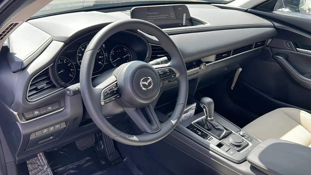 Mazda CX-30 photo 13