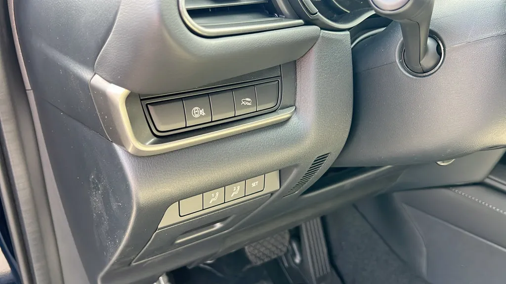 Mazda CX-30 photo 15