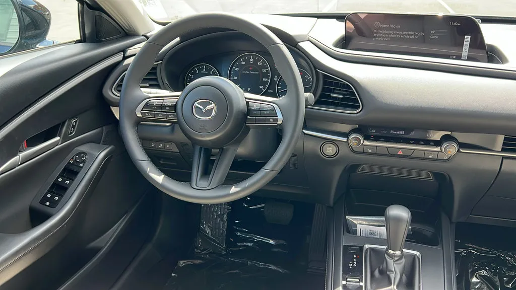 Mazda CX-30 photo 10