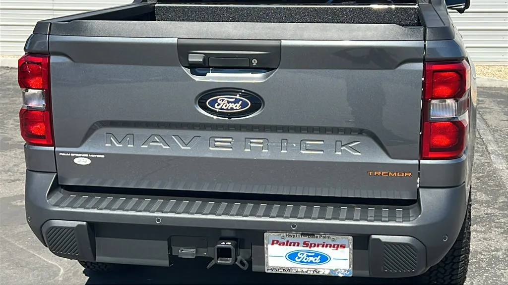 Ford Maverick photo 6