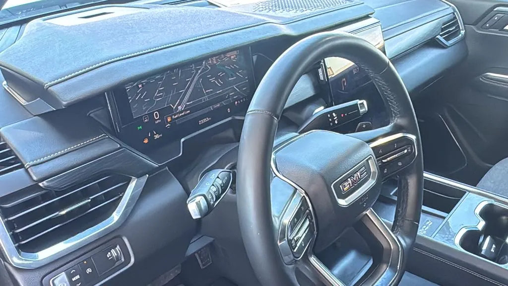 GMC Acadia photo 22