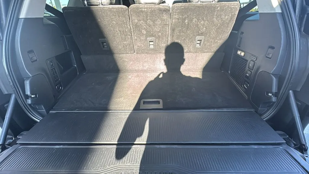 Ford Expedition photo 25