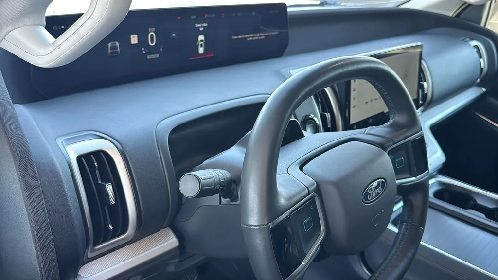 Ford Expedition photo 21