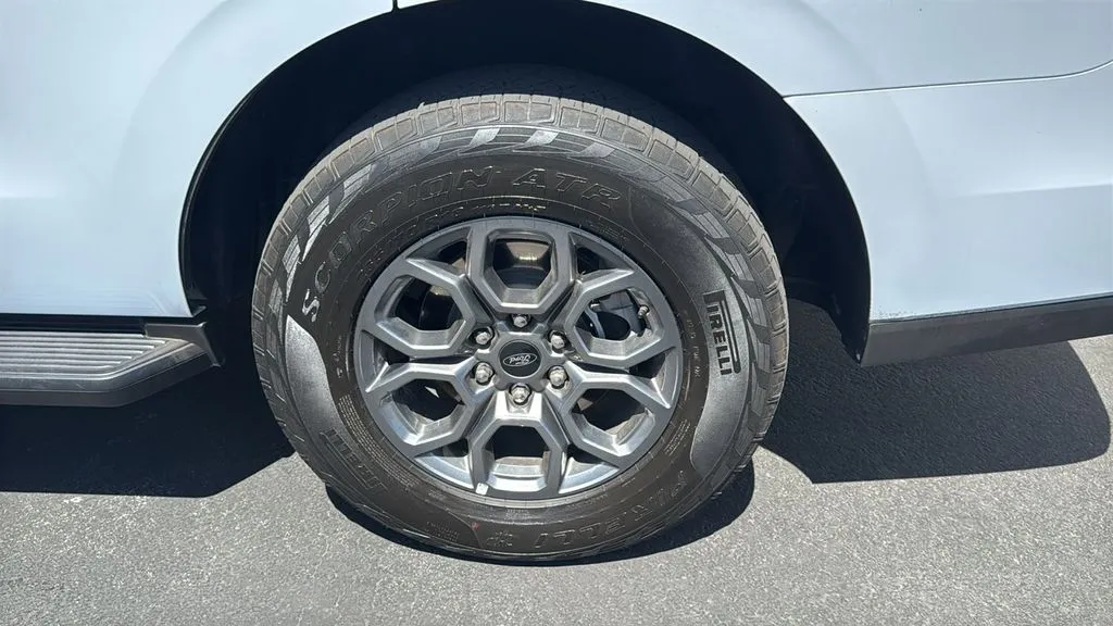Ford Expedition photo 8