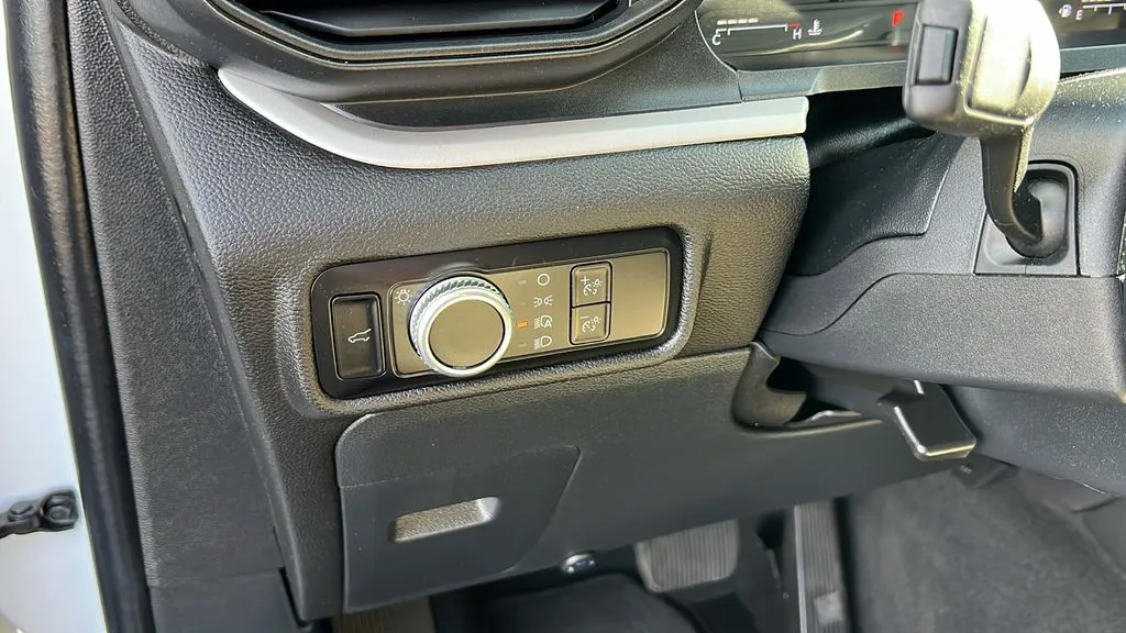 Ford Explorer photo 14