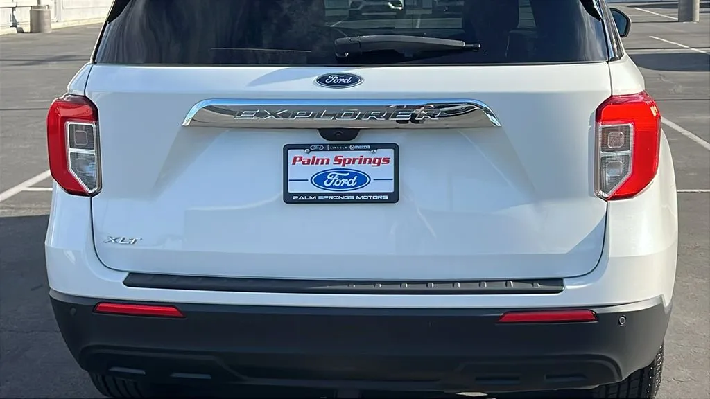 Ford Explorer photo 6
