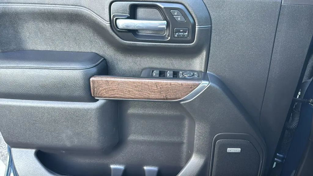 GMC Sierra photo 20