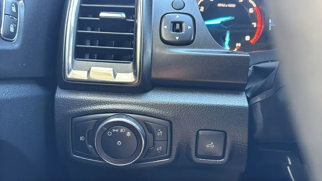Ford Ranger photo 19