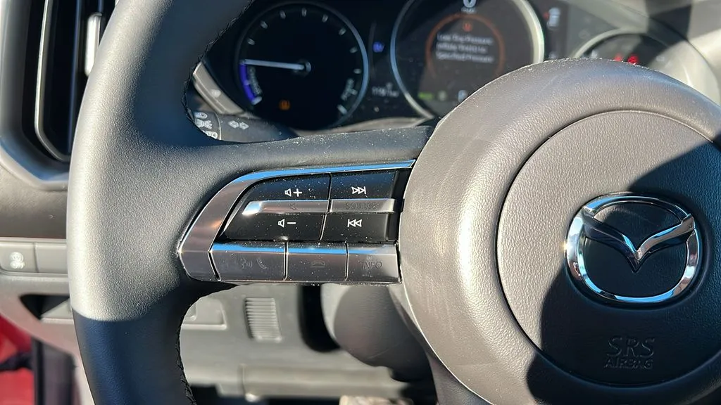 Mazda CX-50 photo 16