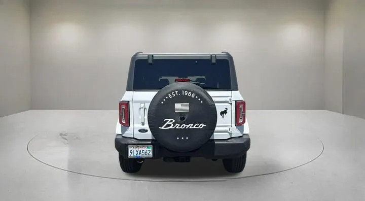 Ford Bronco photo 3