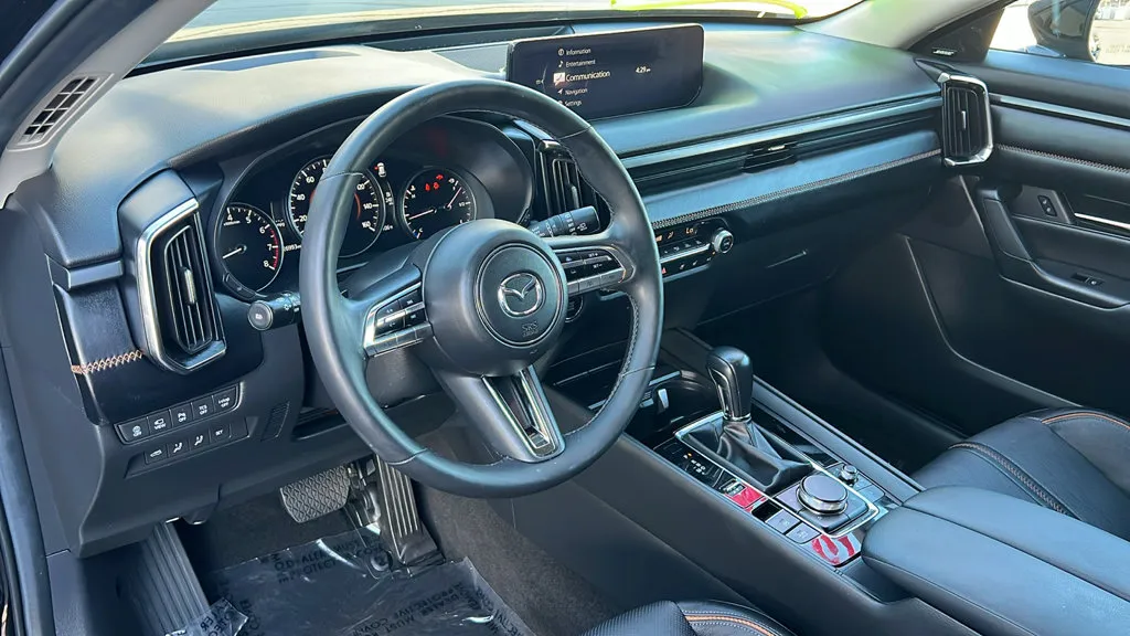 Mazda CX-50 photo 12