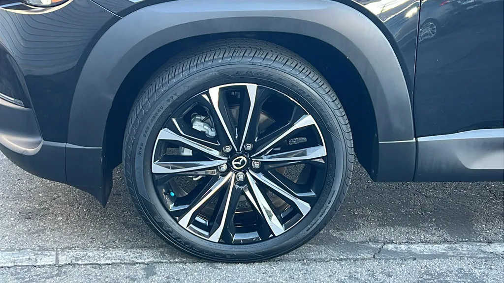 Mazda CX-50 photo 8