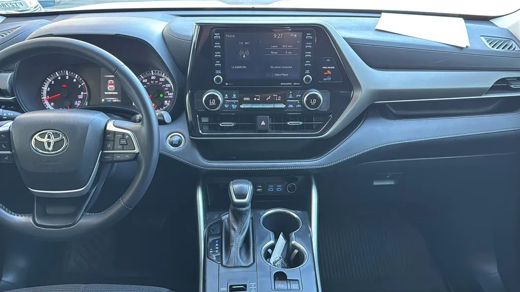 Toyota Highlander photo 9