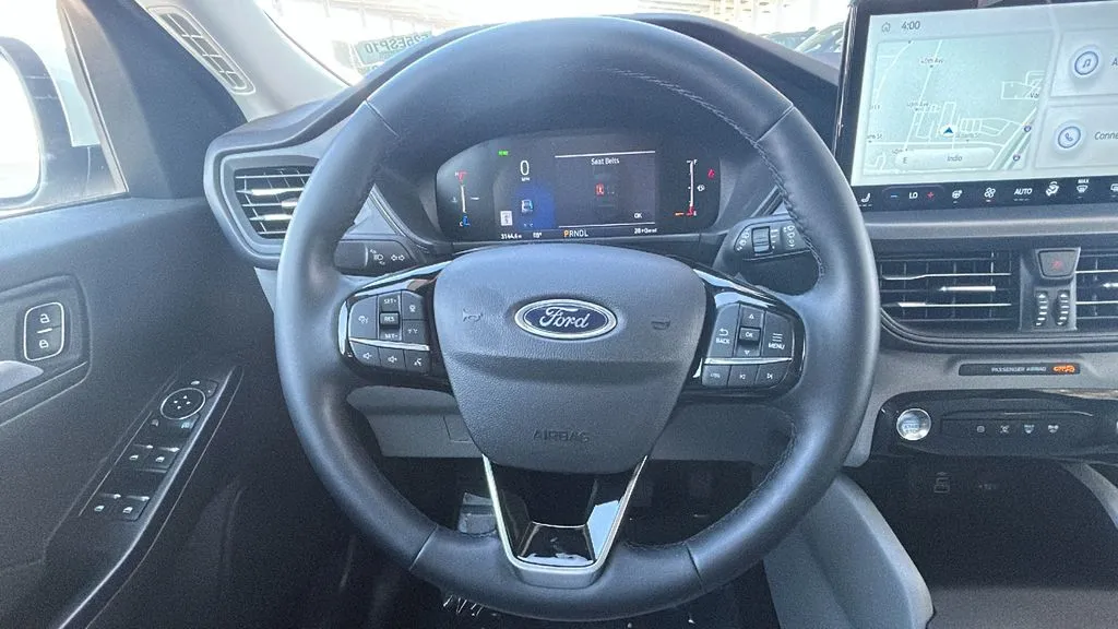 Ford Escape photo 7