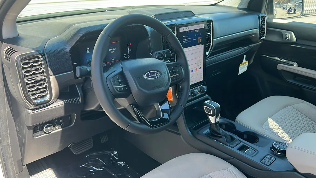 Ford Ranger photo 13