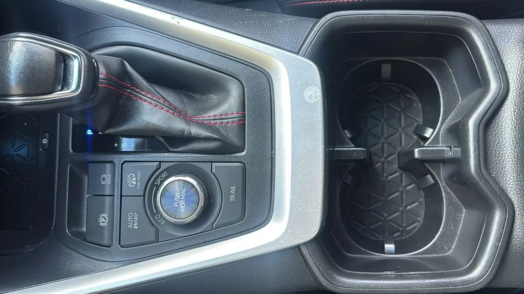 Toyota RAV4 photo 14