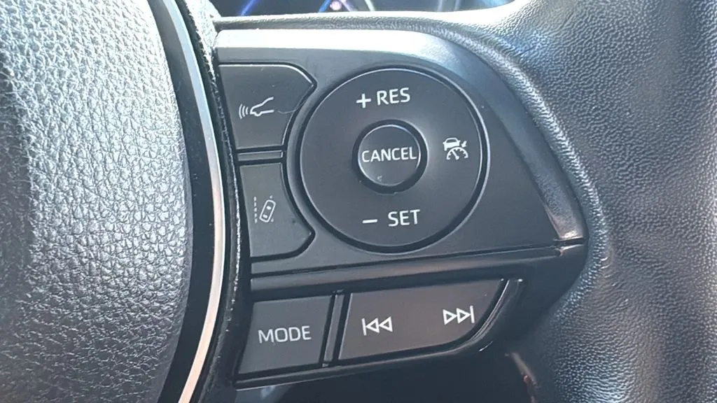 Toyota RAV4 photo 12