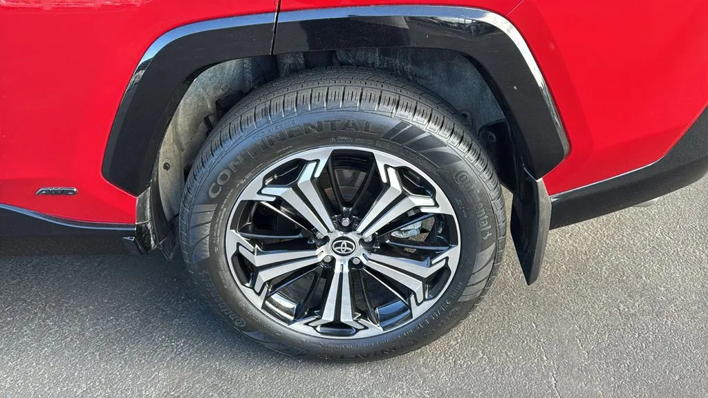 Toyota RAV4 photo 9