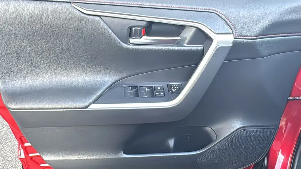 Toyota RAV4 photo 17