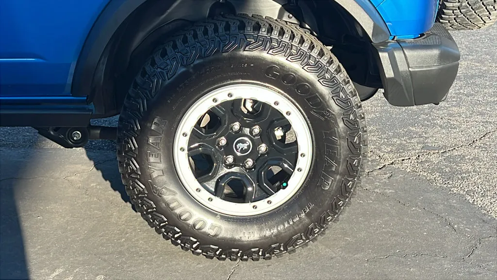 Ford Bronco photo 7