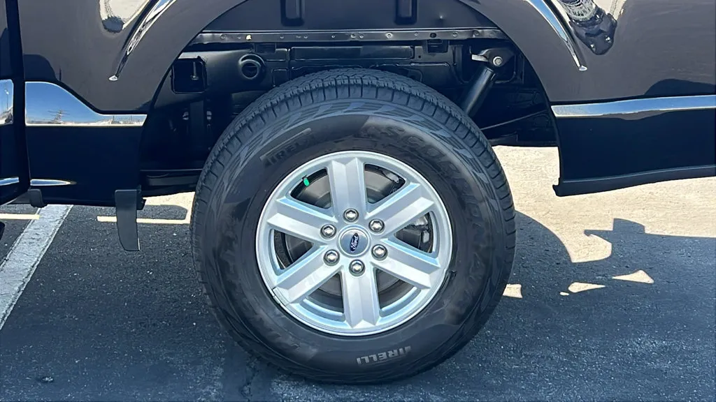 Ford F-150 photo 6
