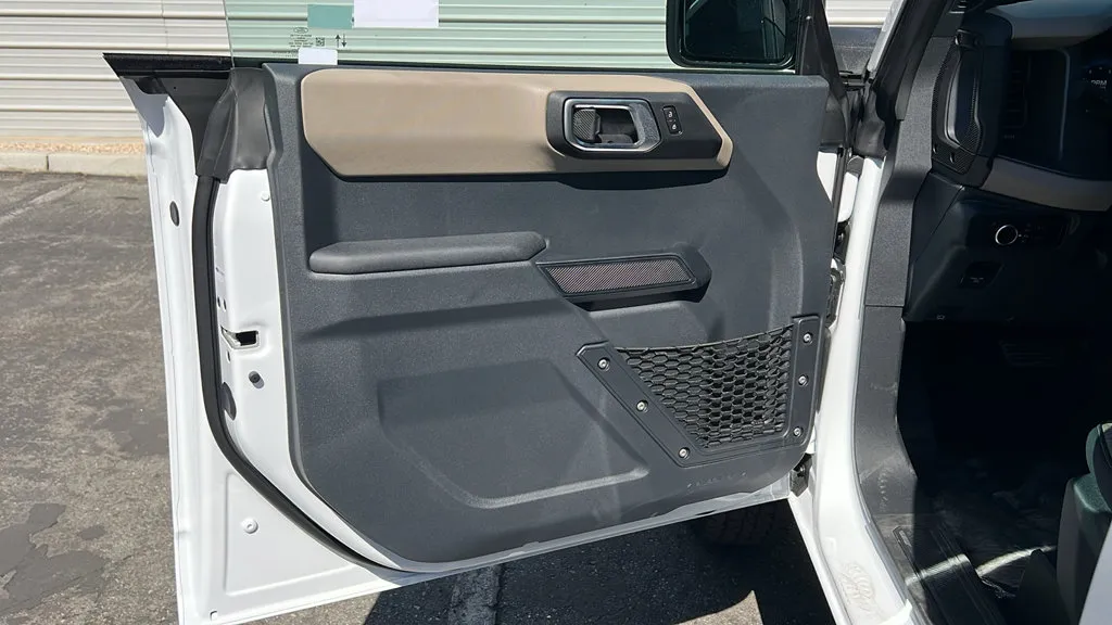 Ford Bronco photo 15