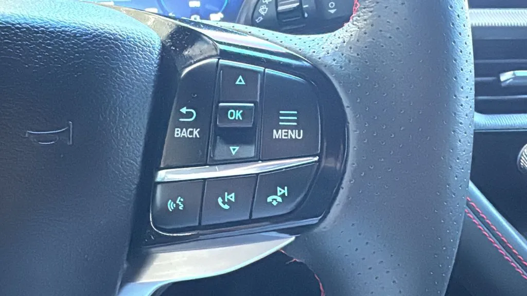 Ford Explorer photo 13