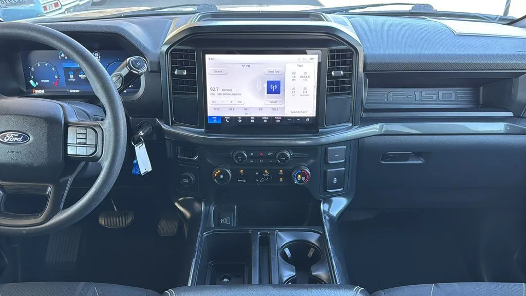 Ford F-150 photo 9