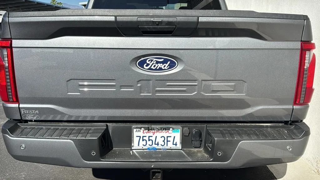 Ford F-150 photo 8