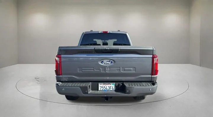 Ford F-150 photo 3