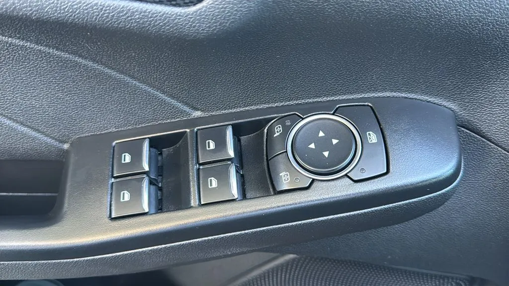 Ford Escape photo 20