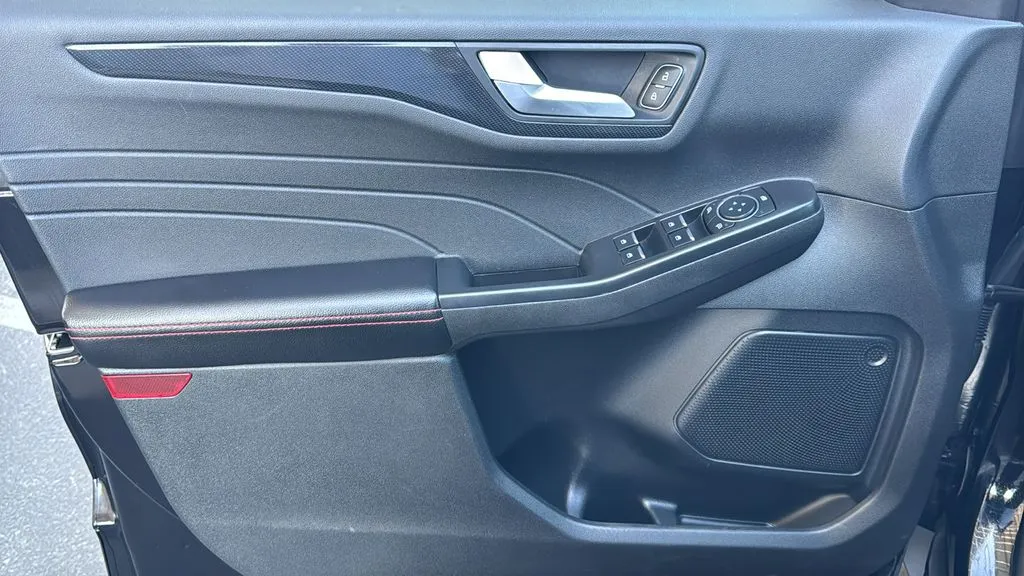Ford Escape photo 19