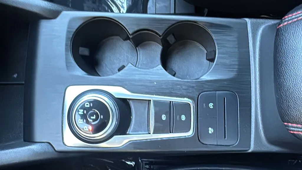 Ford Escape photo 16
