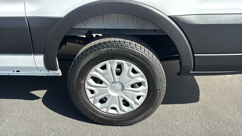 Ford Transit-250 photo 8