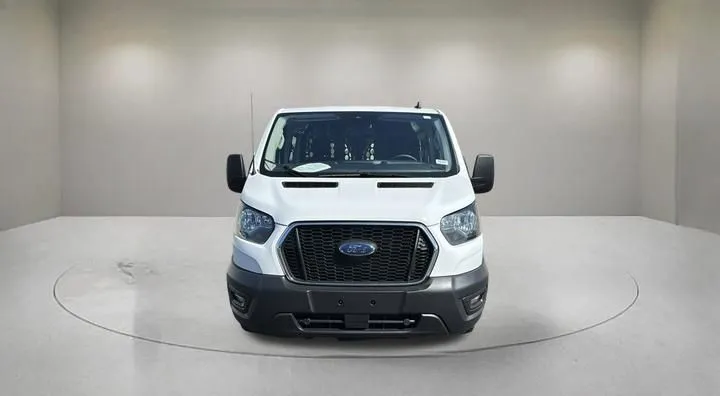 Ford Transit-250 photo 2