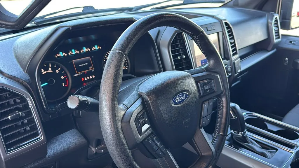 Ford F-150 photo 23
