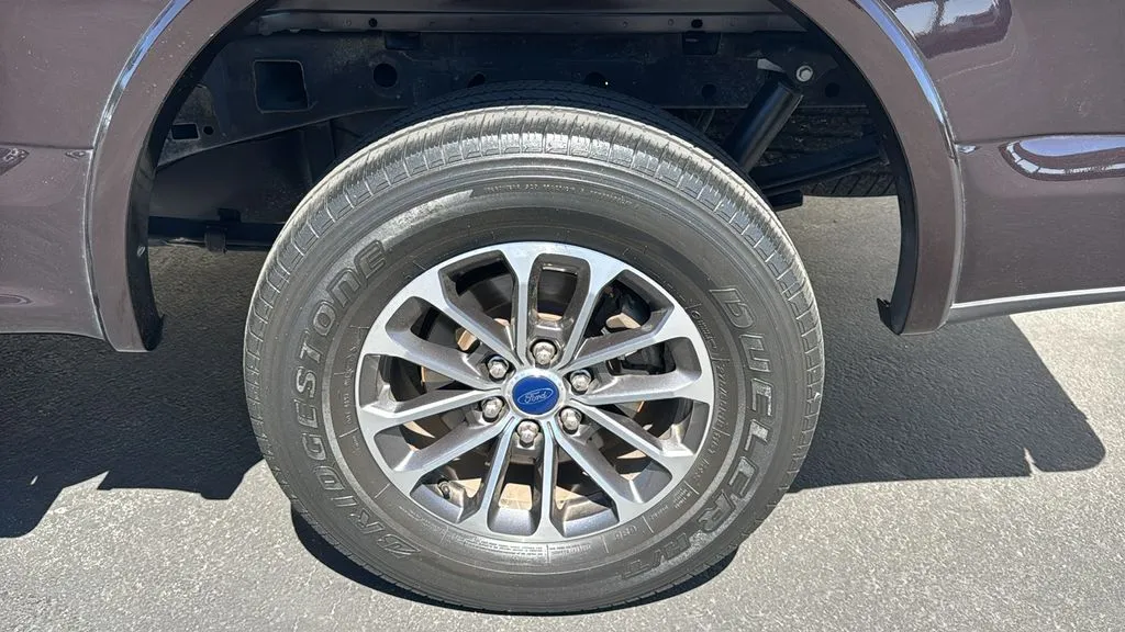 Ford F-150 photo 10
