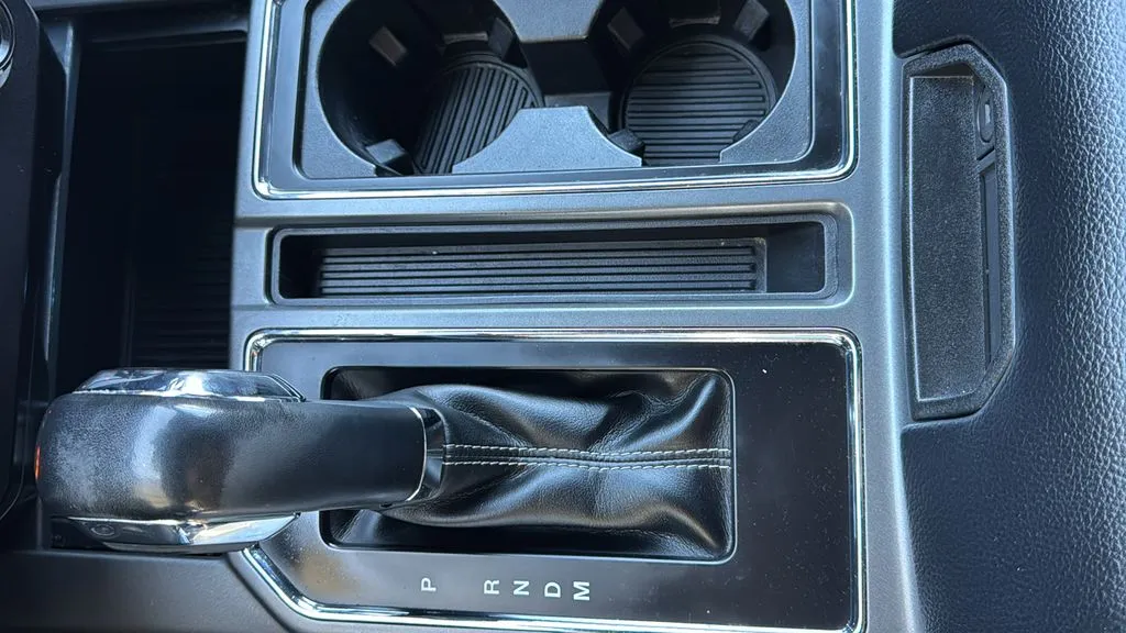 Ford F-150 photo 17