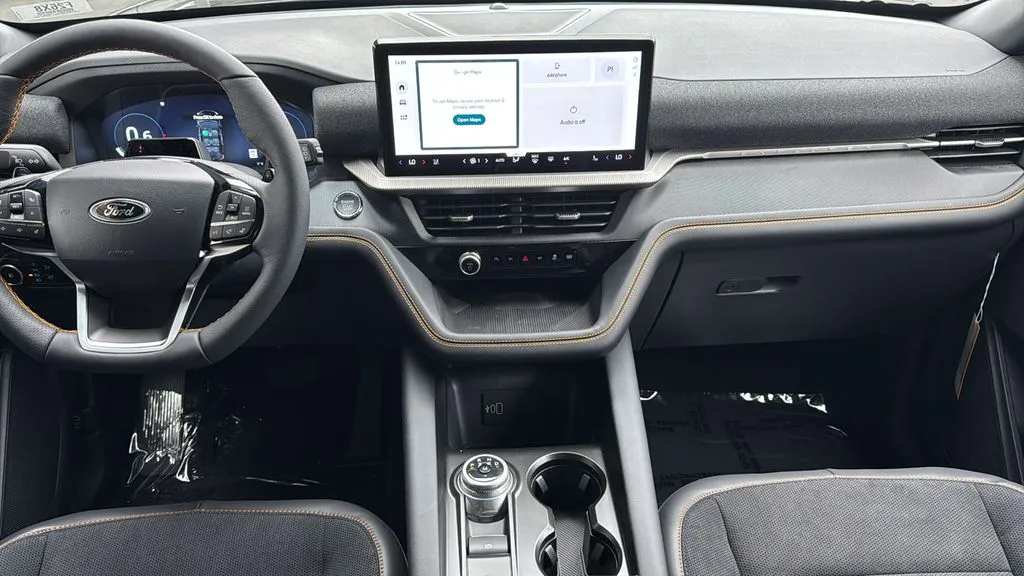 Ford Explorer photo 7